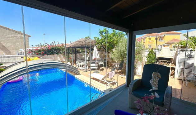 Odsprzedaż - Villa - Orihuela Costa - La Regia