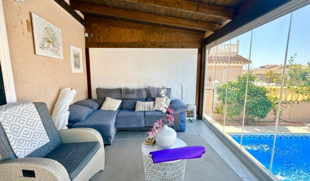 Odsprzedaż - Villa - Orihuela Costa - La Regia