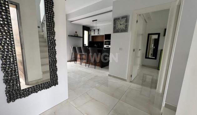 Odsprzedaż - Villa - Orihuela Costa - Lomas de Cabo Roig