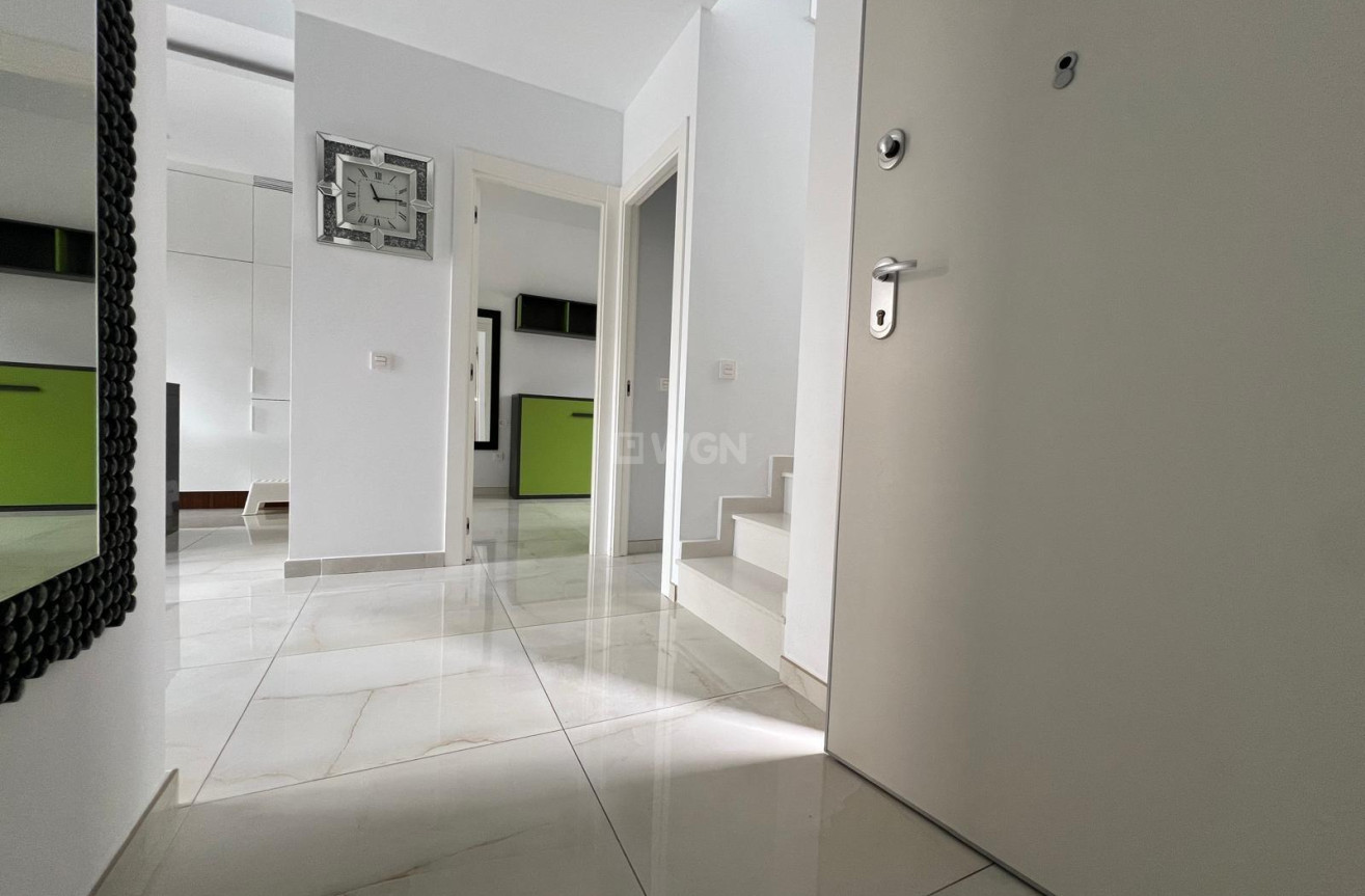 Odsprzedaż - Villa - Orihuela Costa - Lomas de Cabo Roig