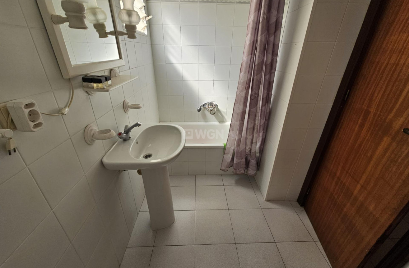 Resale - Apartment / flat - Torrevieja - Centro