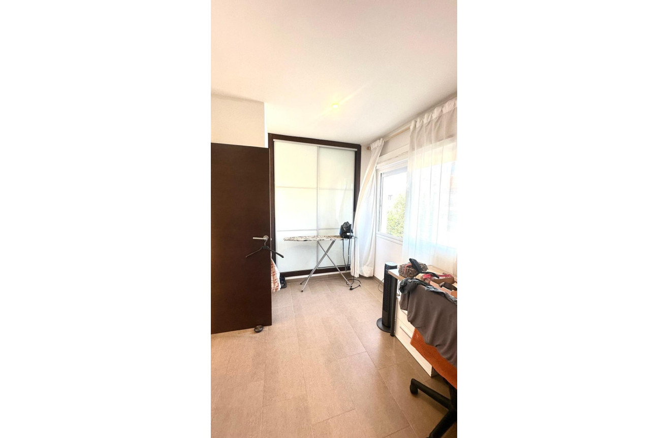 Odsprzedaż - Kamienica - Torrevieja - aguas nuevas