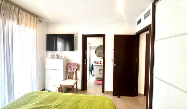 Odsprzedaż - Kamienica - Torrevieja - aguas nuevas