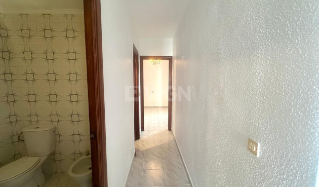 Reventa - Apartamento / piso - Torrevieja - Estacion De Autobuses