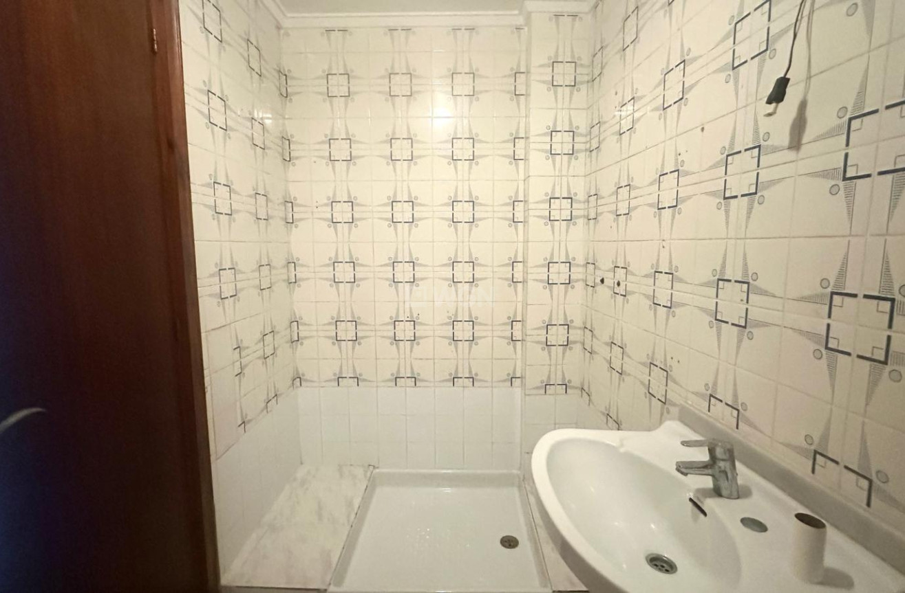 Reventa - Apartamento / piso - Torrevieja - Estacion De Autobuses