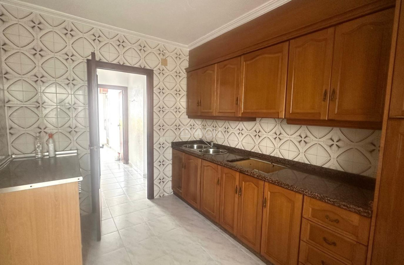 Reventa - Apartamento / piso - Torrevieja - Estacion De Autobuses