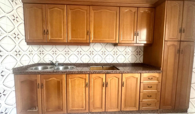 Reventa - Apartamento / piso - Torrevieja - Estacion De Autobuses