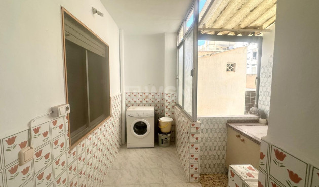 Reventa - Apartamento / piso - Torrevieja - Estacion De Autobuses