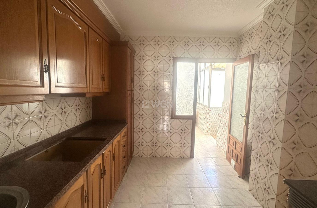 Reventa - Apartamento / piso - Torrevieja - Estacion De Autobuses