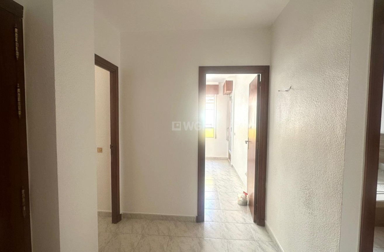 Reventa - Apartamento / piso - Torrevieja - Estacion De Autobuses