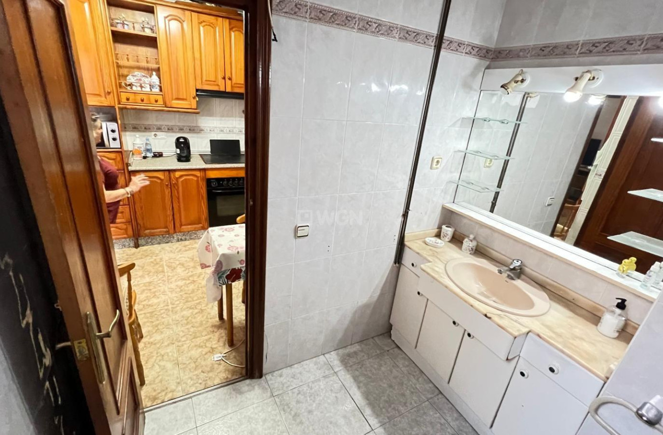 Resale - Apartment / flat - Torrevieja