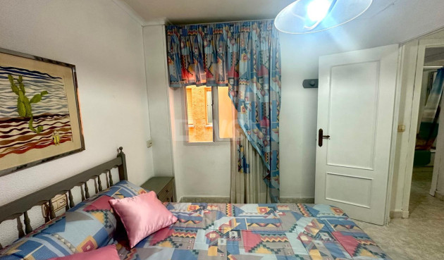 Resale - Apartment / flat - Torrevieja - Centro