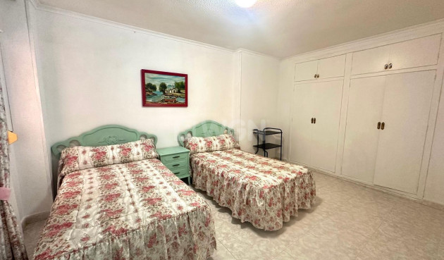 Resale - Apartment / flat - Torrevieja - Centro