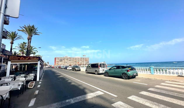 Resale - Apartment / flat - Torrevieja - Centro