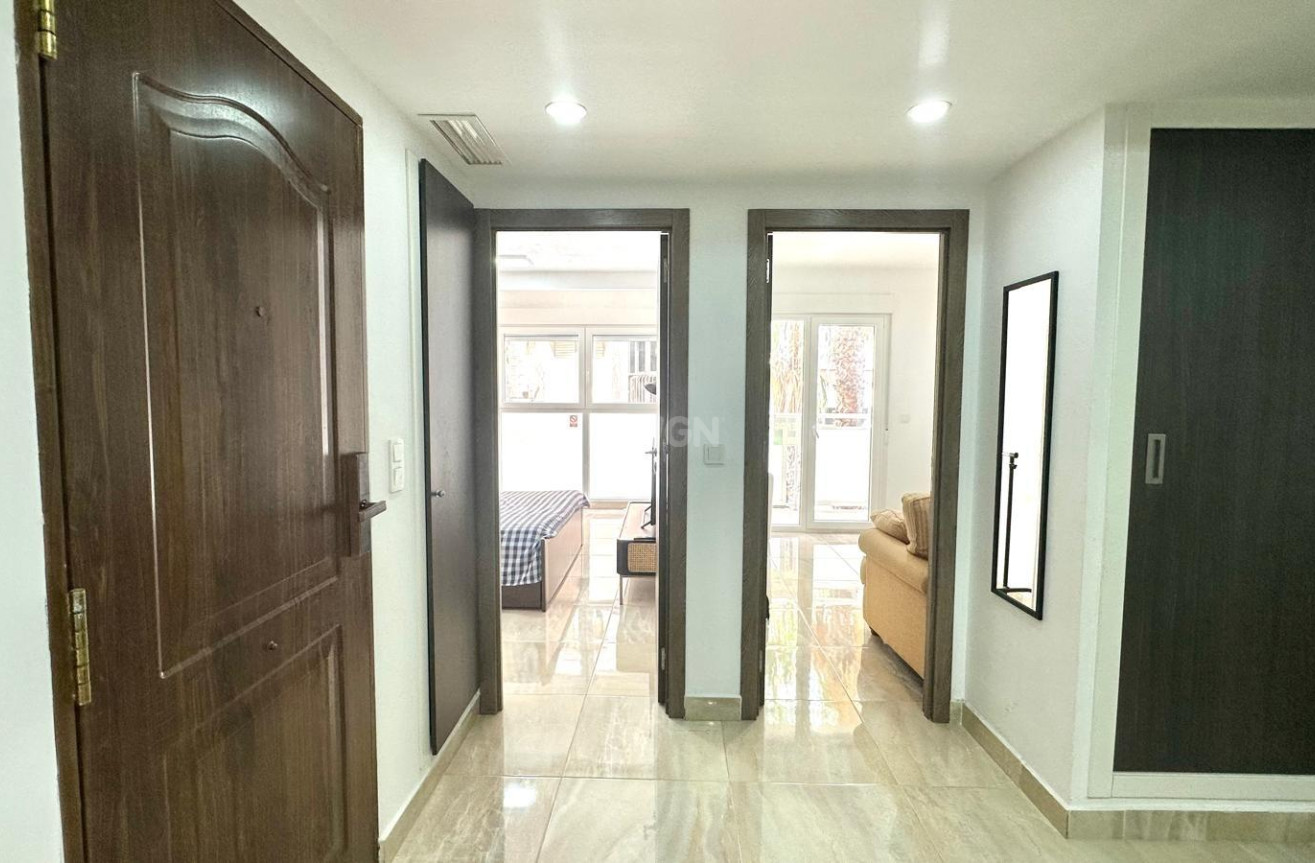 Resale - Apartment / flat - Torrevieja