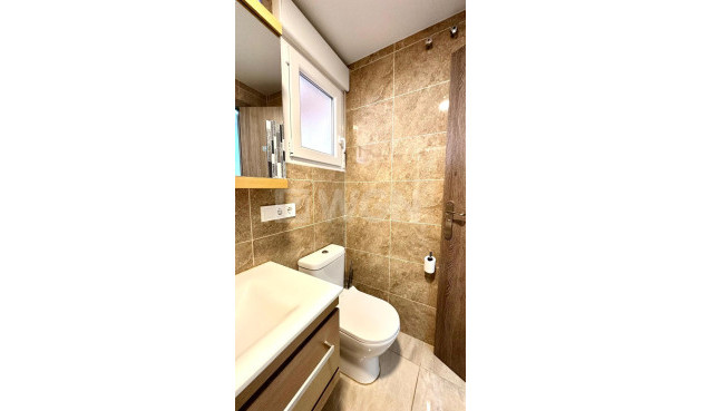 Resale - Apartment / flat - Torrevieja