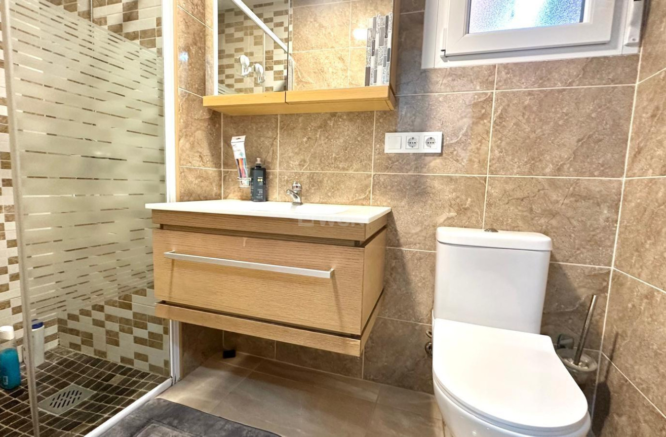 Resale - Apartment / flat - Torrevieja