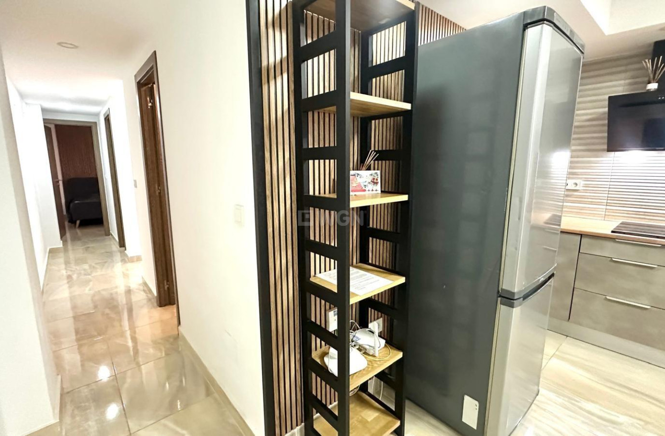 Resale - Apartment / flat - Torrevieja