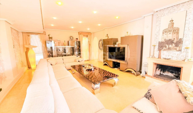 Odsprzedaż - Villa - Torrevieja - Torre La Mata