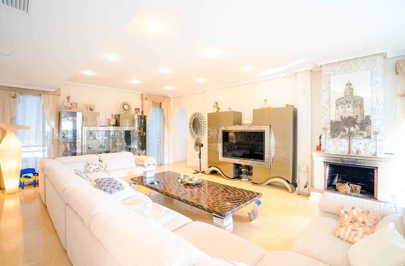 Odsprzedaż - Villa - Torrevieja - Torre La Mata