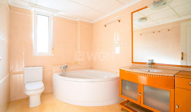 Odsprzedaż - Villa - Torrevieja - Torre La Mata