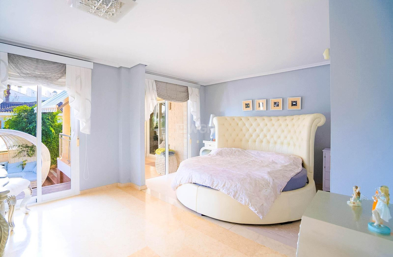 Odsprzedaż - Villa - Torrevieja - Torre La Mata