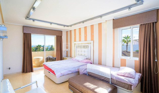 Odsprzedaż - Villa - Torrevieja - Torre La Mata