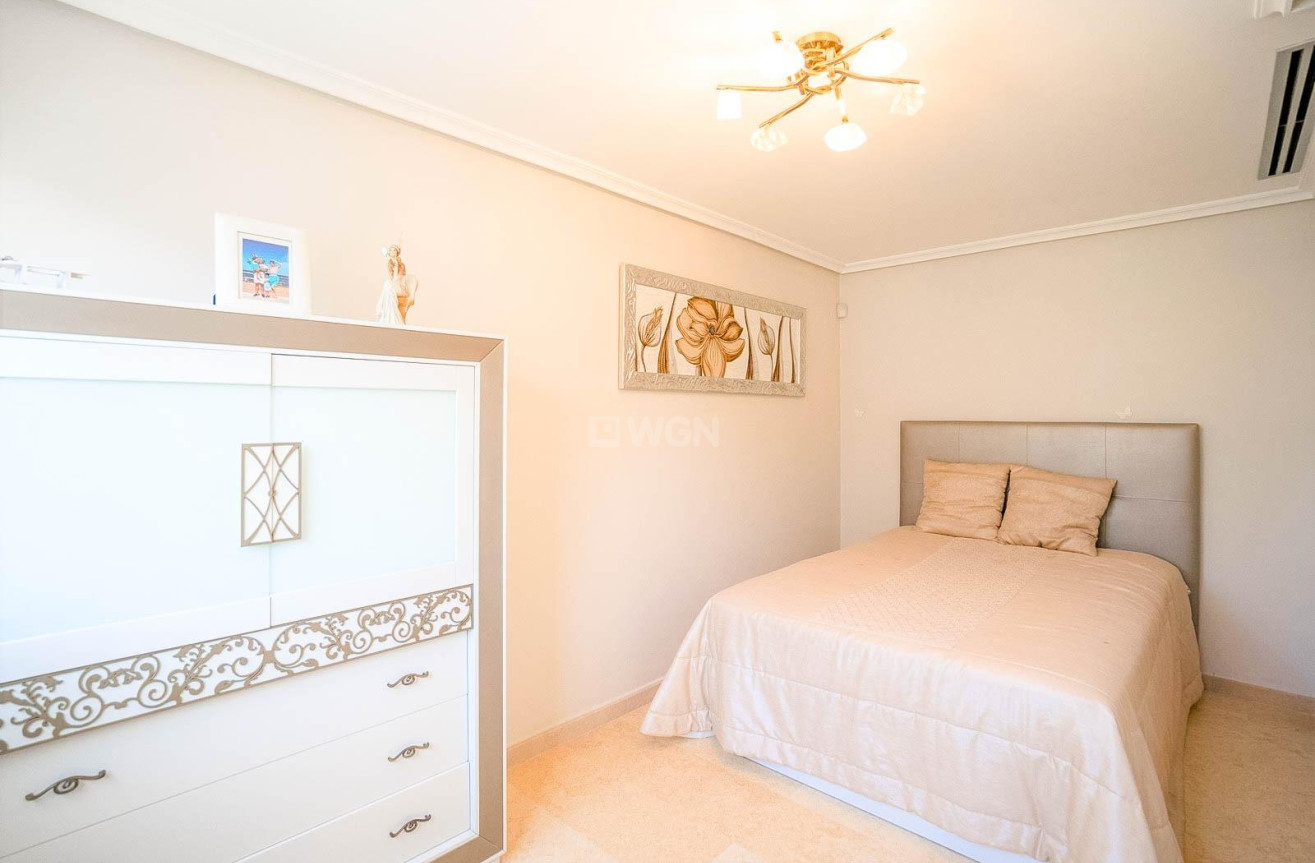 Odsprzedaż - Villa - Torrevieja - Torre La Mata