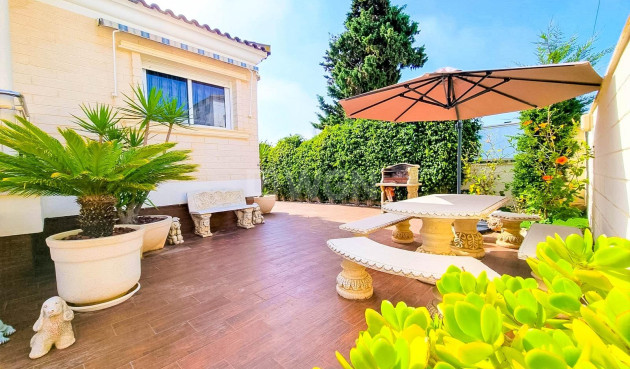 Odsprzedaż - Villa - Torrevieja - Torre La Mata