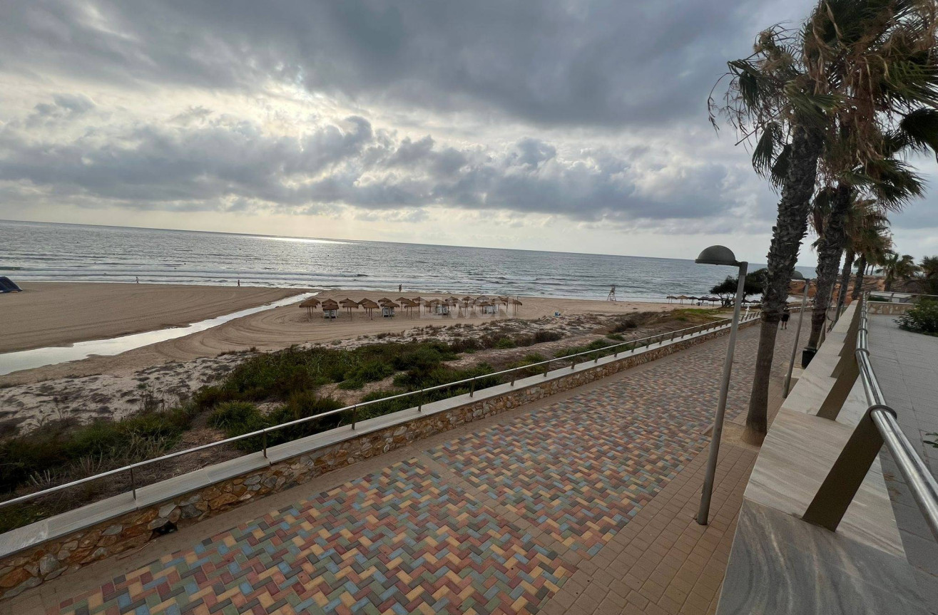 Resale - Apartment / flat - Pilar de la Horadada - La Torre de la Horadada