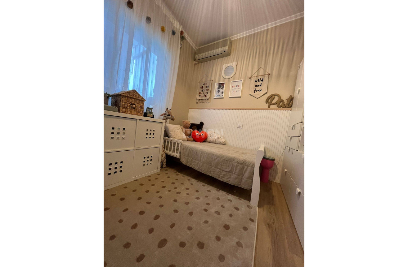 Resale - Apartment / flat - Pilar de la Horadada - La Torre de la Horadada