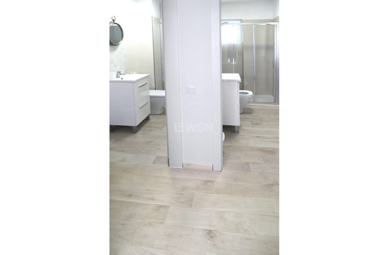 Odsprzedaż - Mieszkanie w bloku - Guardamar del Segura - Guardamar Playa