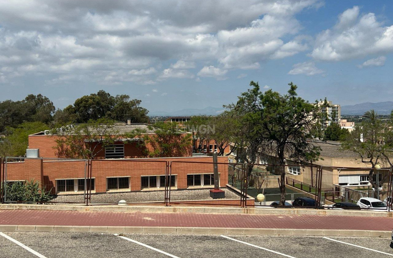 Odsprzedaż - Kamienica - Guardamar del Segura - Centro