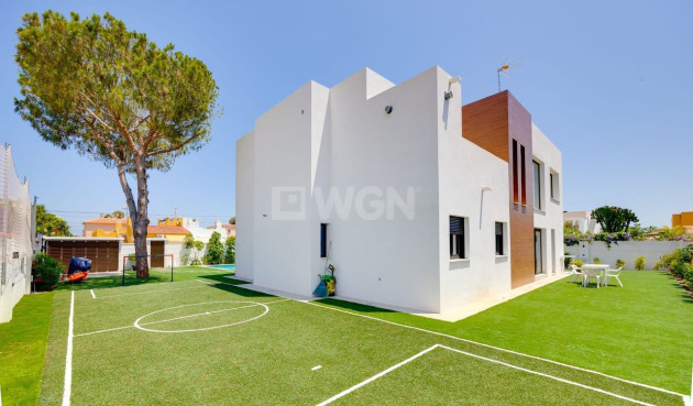 Odsprzedaż - Villa - Torrevieja - Costa Blanca