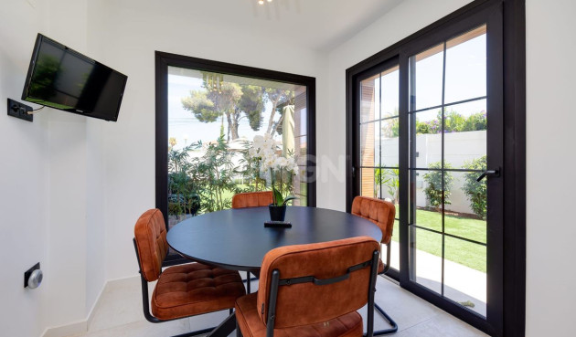 Odsprzedaż - Villa - Torrevieja - Costa Blanca