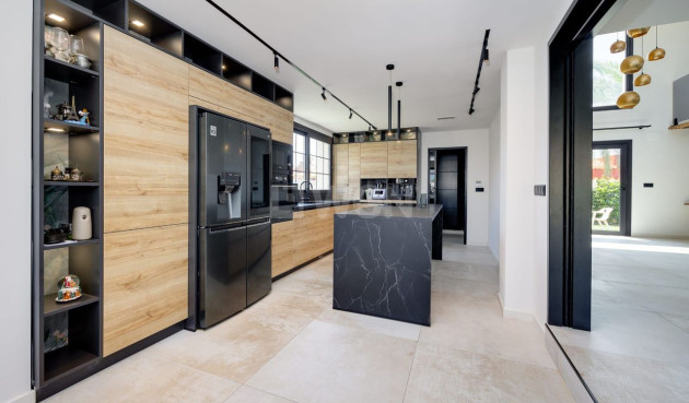 Odsprzedaż - Villa - Torrevieja - Costa Blanca