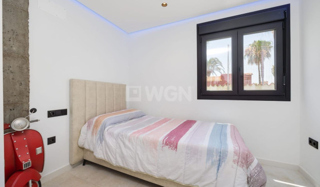 Odsprzedaż - Villa - Torrevieja - Costa Blanca