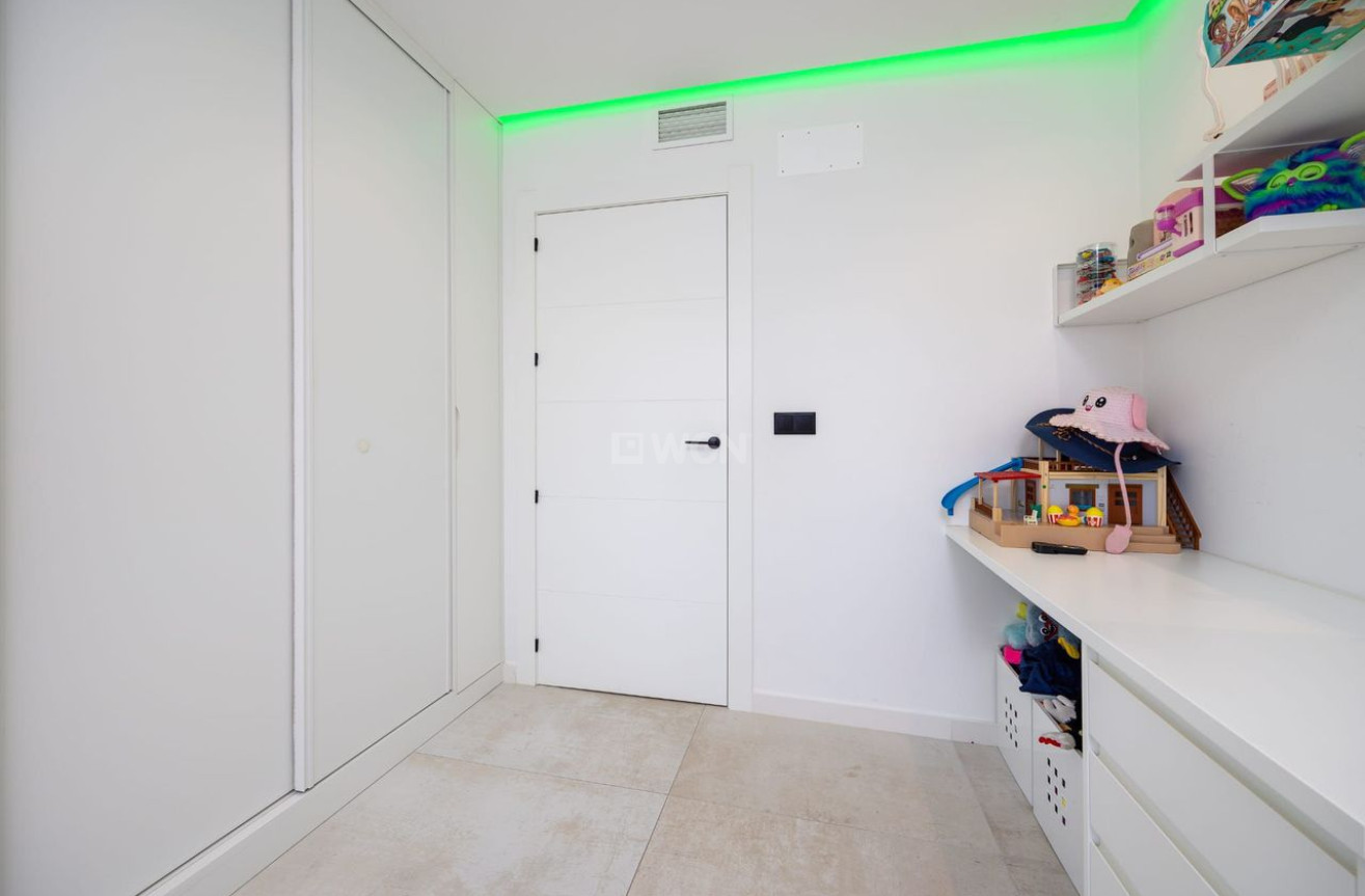 Odsprzedaż - Villa - Torrevieja - Costa Blanca