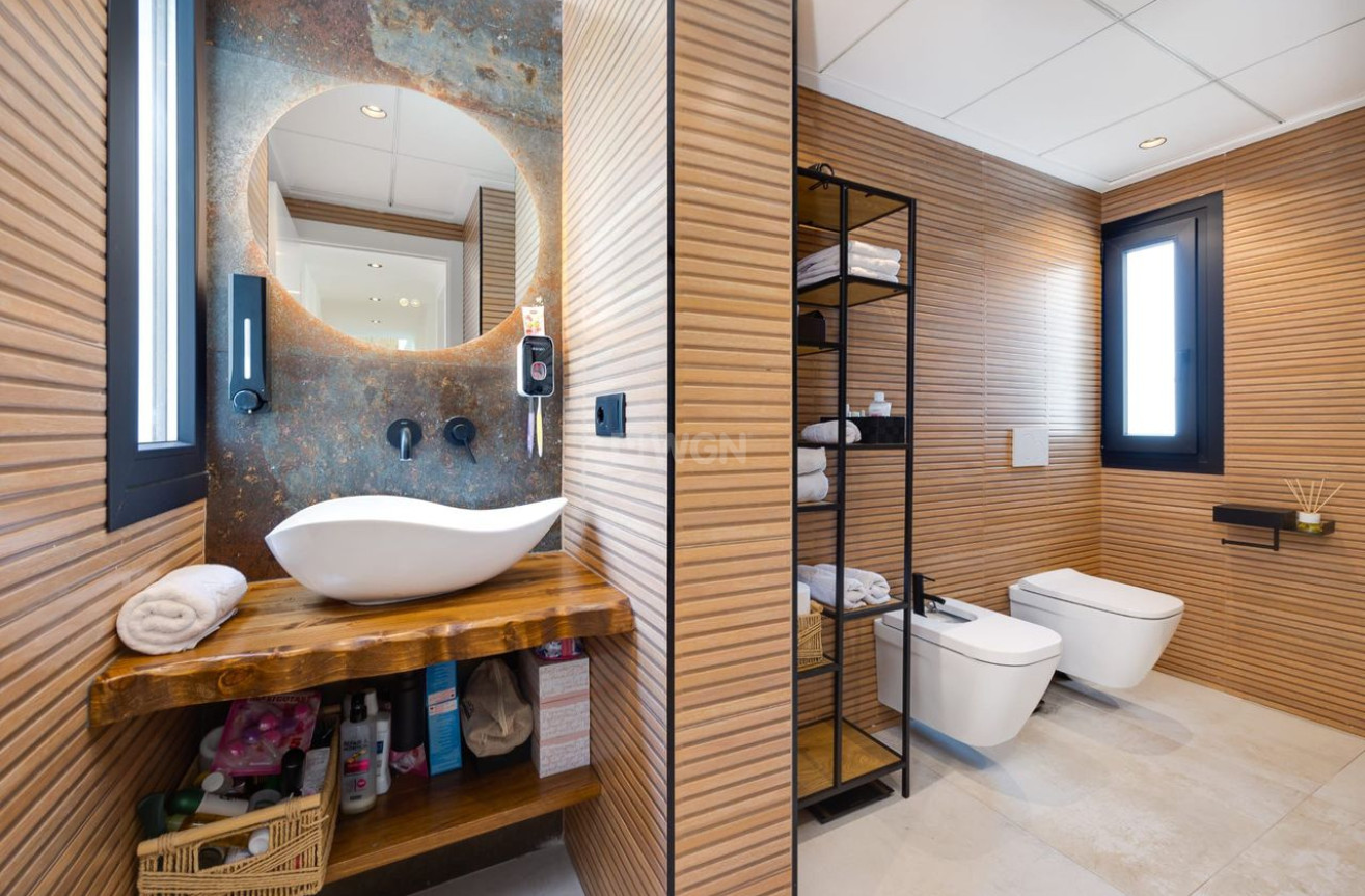 Odsprzedaż - Villa - Torrevieja - Costa Blanca