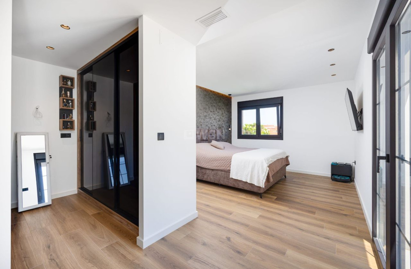 Odsprzedaż - Villa - Torrevieja - Costa Blanca