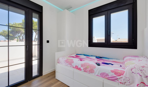 Odsprzedaż - Villa - Torrevieja - Costa Blanca
