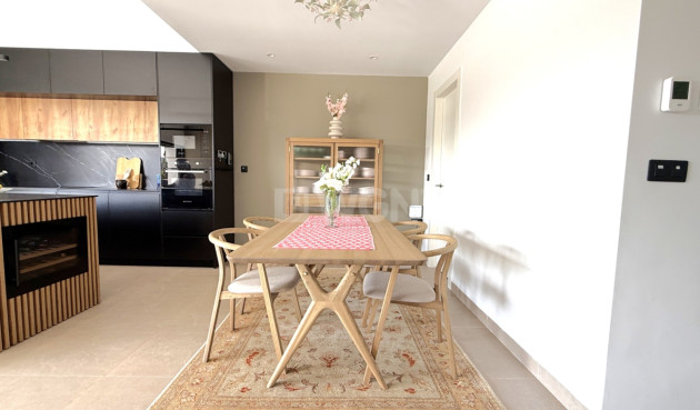 Odsprzedaż - Bungalow - Pilar de la Horadada - Costa Blanca