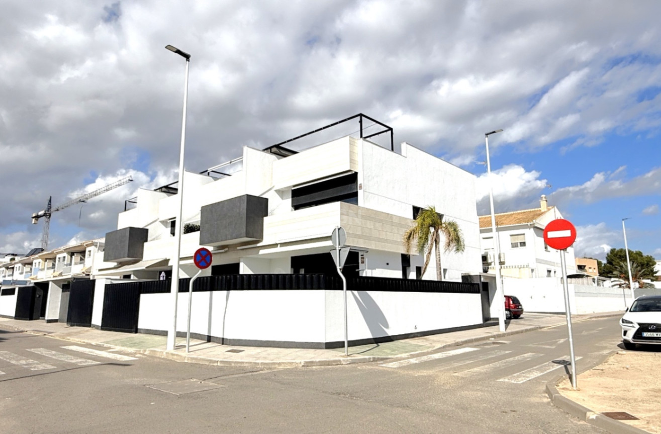 Odsprzedaż - Bungalow - Pilar de la Horadada - Costa Blanca