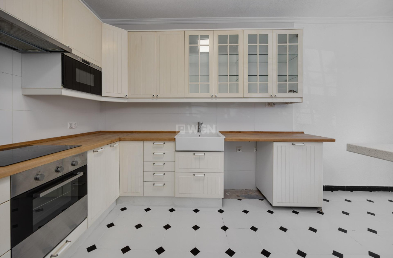 Odsprzedaż - Villa - Torrevieja - La Siesta - El Salado - Torreta