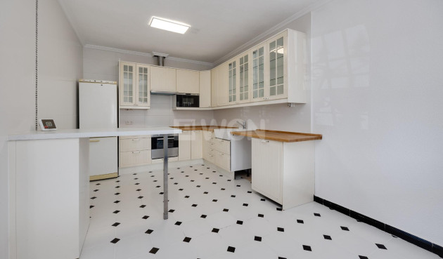 Odsprzedaż - Villa - Torrevieja - La Siesta - El Salado - Torreta