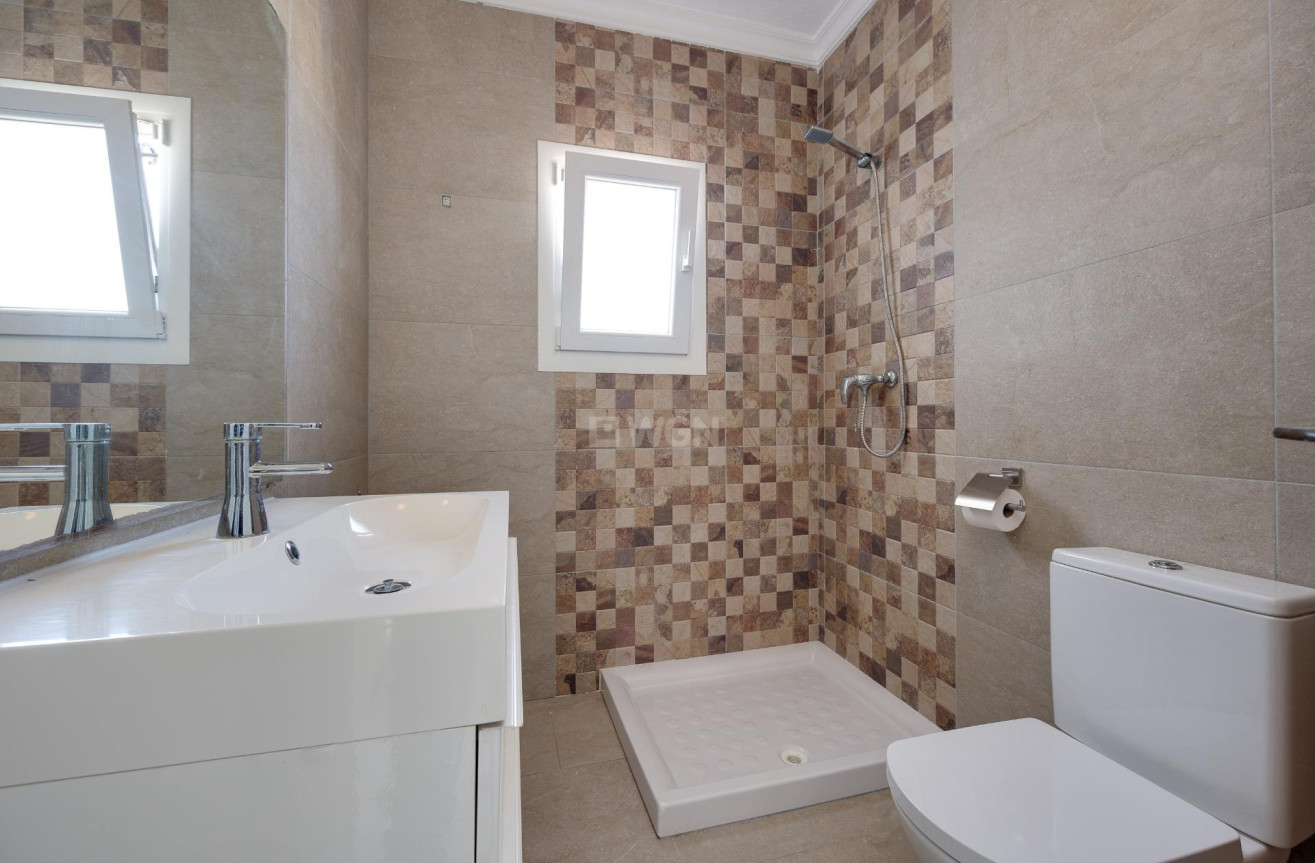 Odsprzedaż - Villa - Torrevieja - La Siesta - El Salado - Torreta