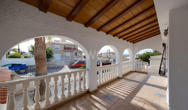 Odsprzedaż - Villa - Torrevieja - La Siesta - El Salado - Torreta