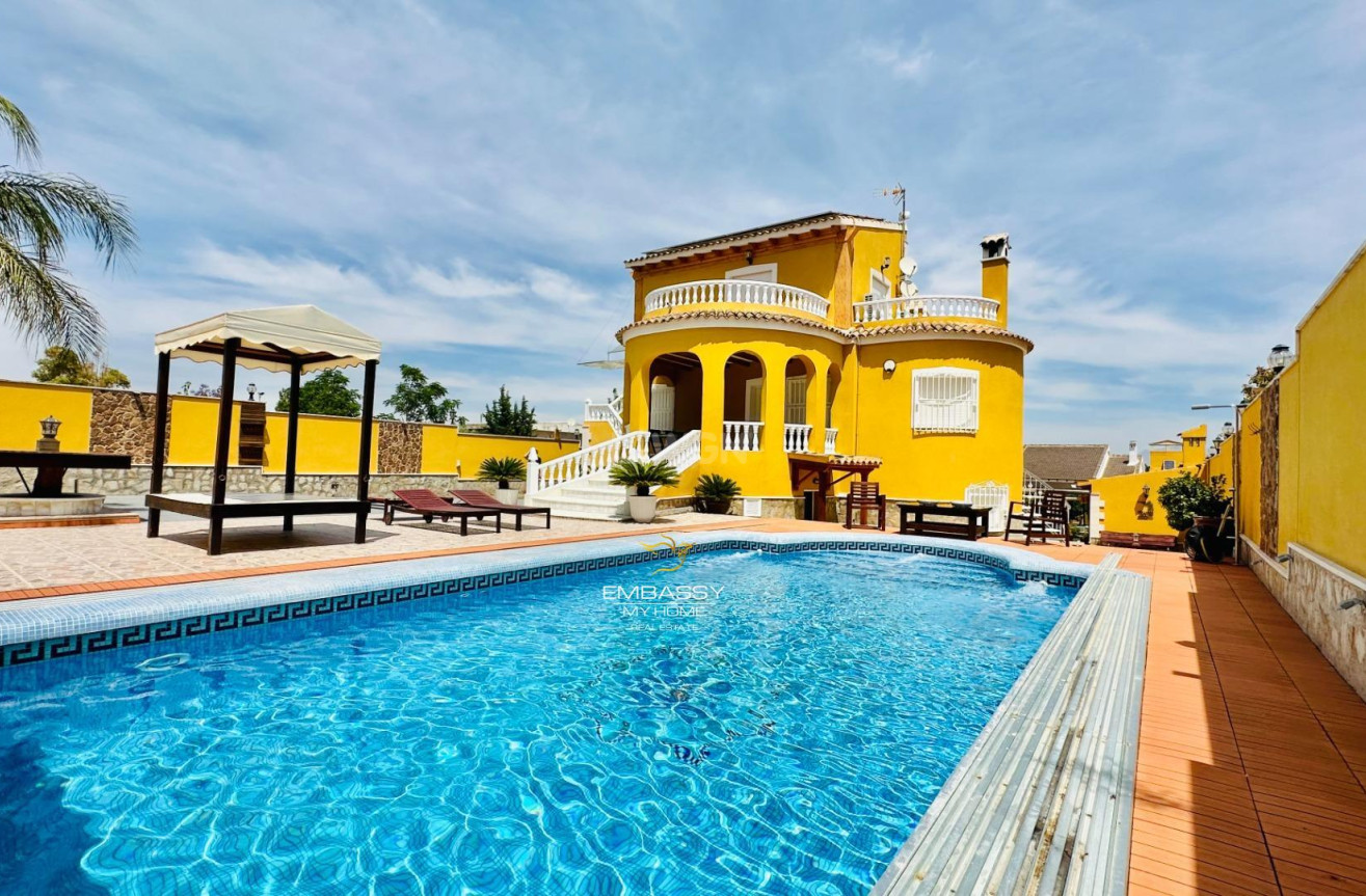 Reventa - Villa - Orihuela - Urb. Montepinar