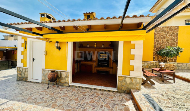 Reventa - Villa - Orihuela - Urb. Montepinar