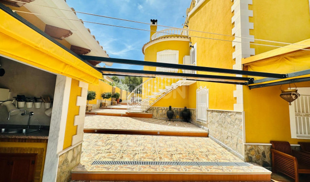 Reventa - Villa - Orihuela - Urb. Montepinar